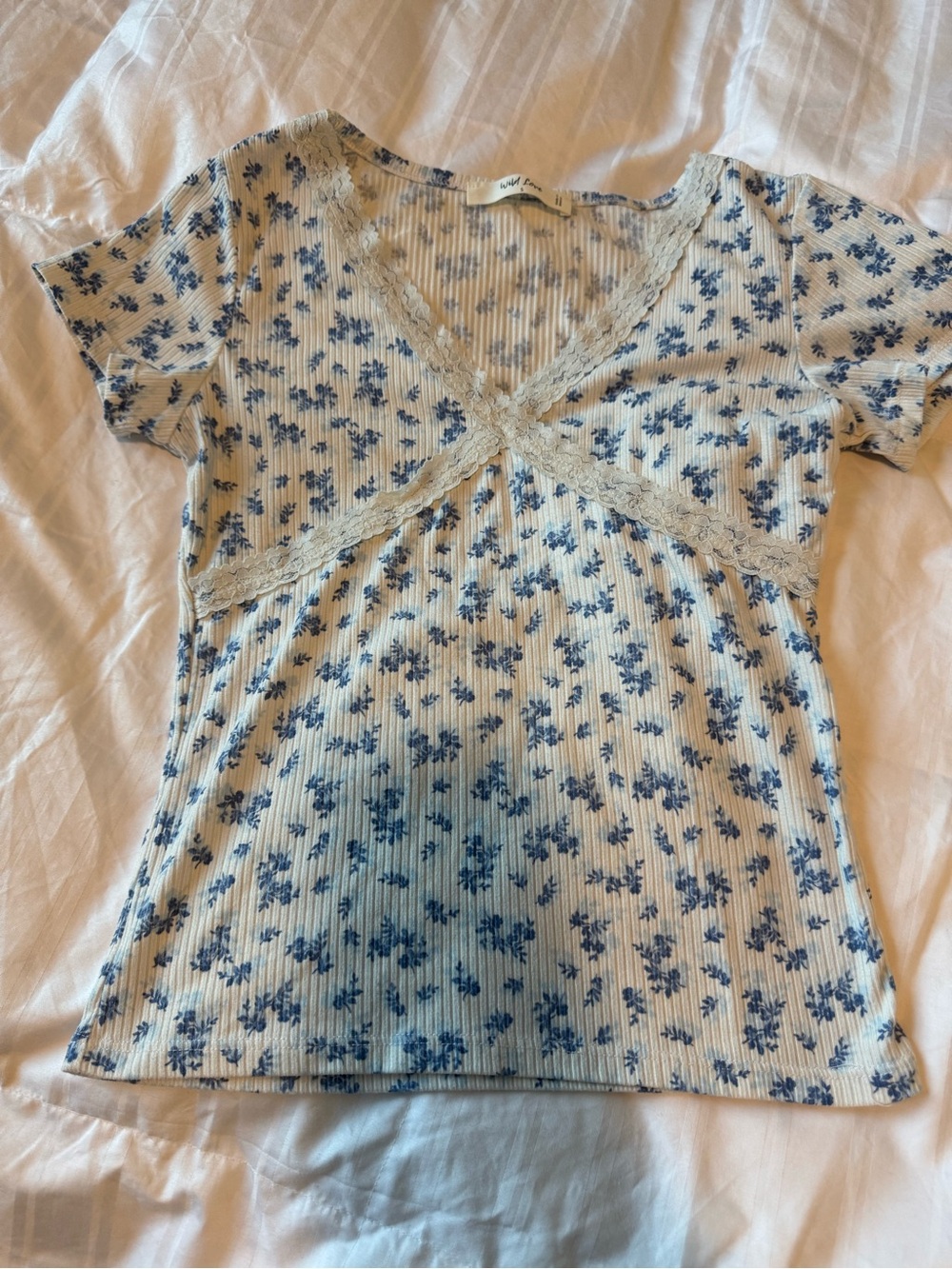 Lace-Trim Ribbed Short Sleeve Tee - Blue Floral